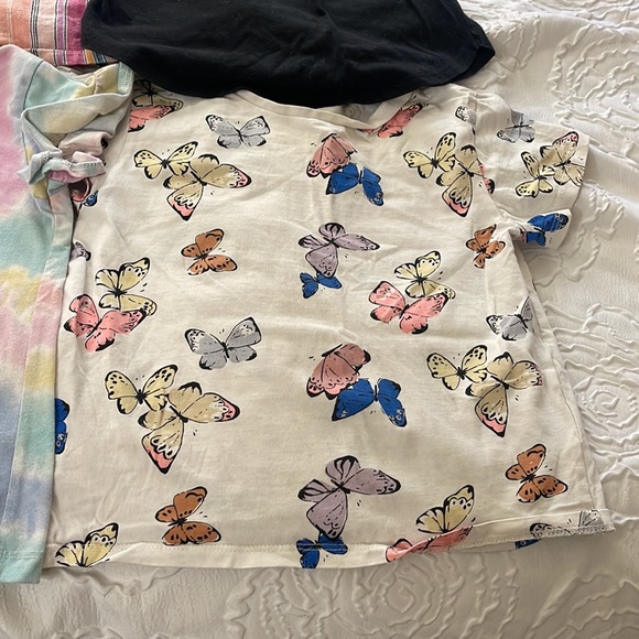 Girl Shirts Size 6 - Picture 4 of 4